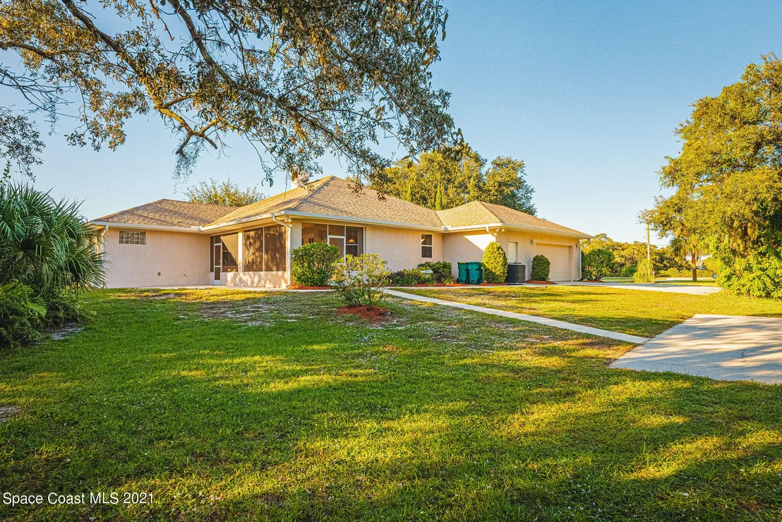 Photo of 3748 Turtle Mound Road