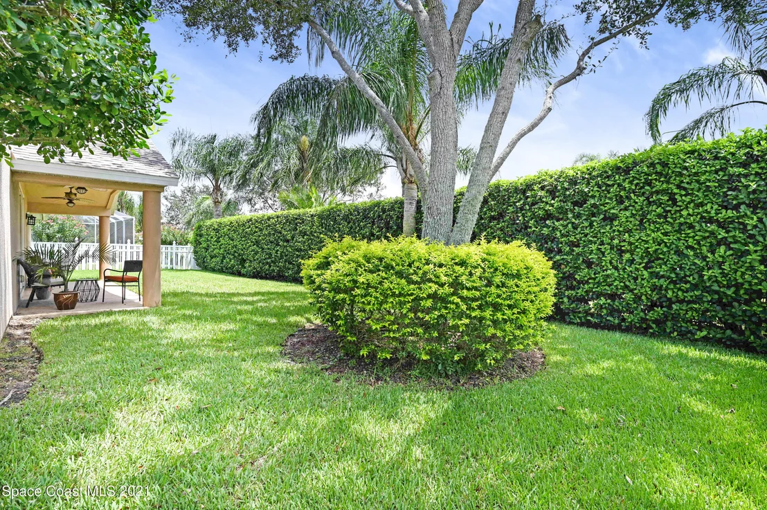 Photo of 992 Carriage Hill Road