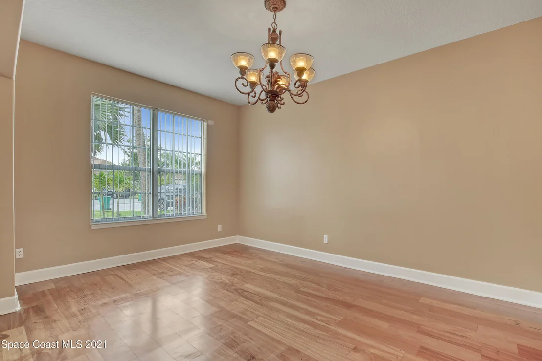 Photo of 3266 Peninsula Circle