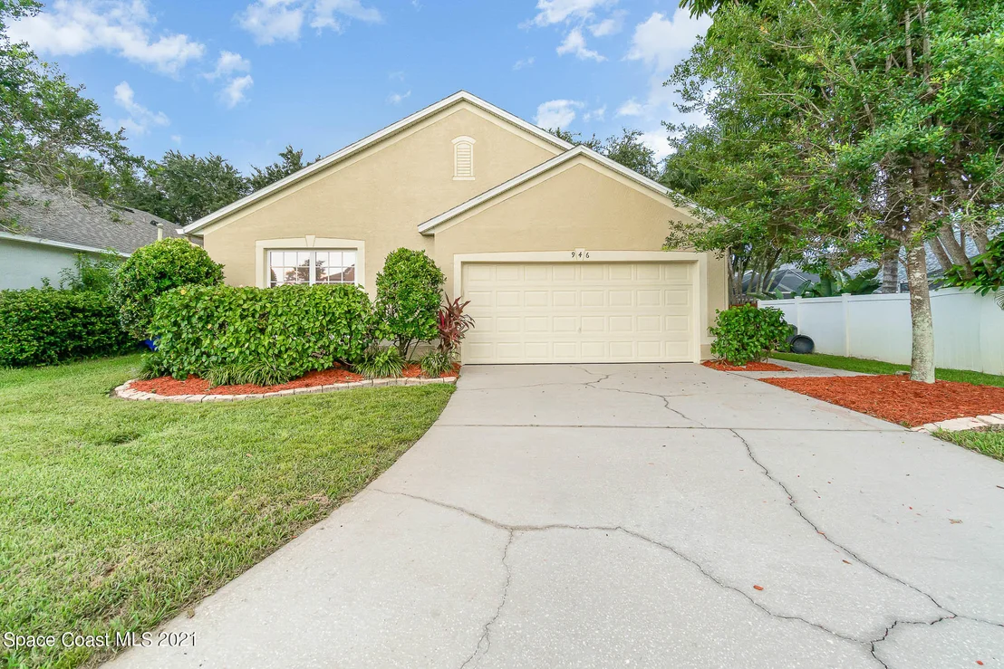 Photo of 946 Riviera Point Drive