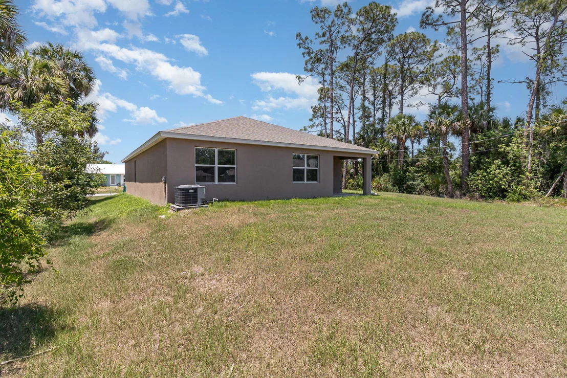 Photo of 656 Airoso Road SE