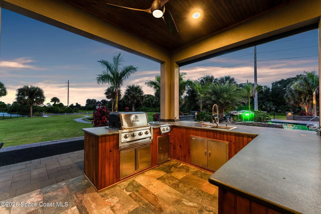 Photo of 2453 Westhorpe Drive