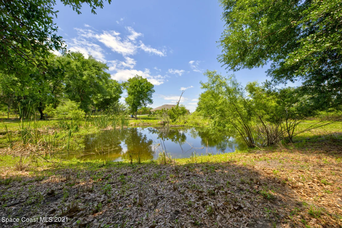 Photo of 6135 Dixie Way
