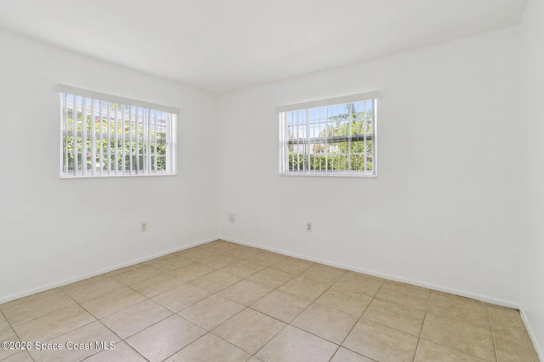 Photo of 758 Comanche Avenue