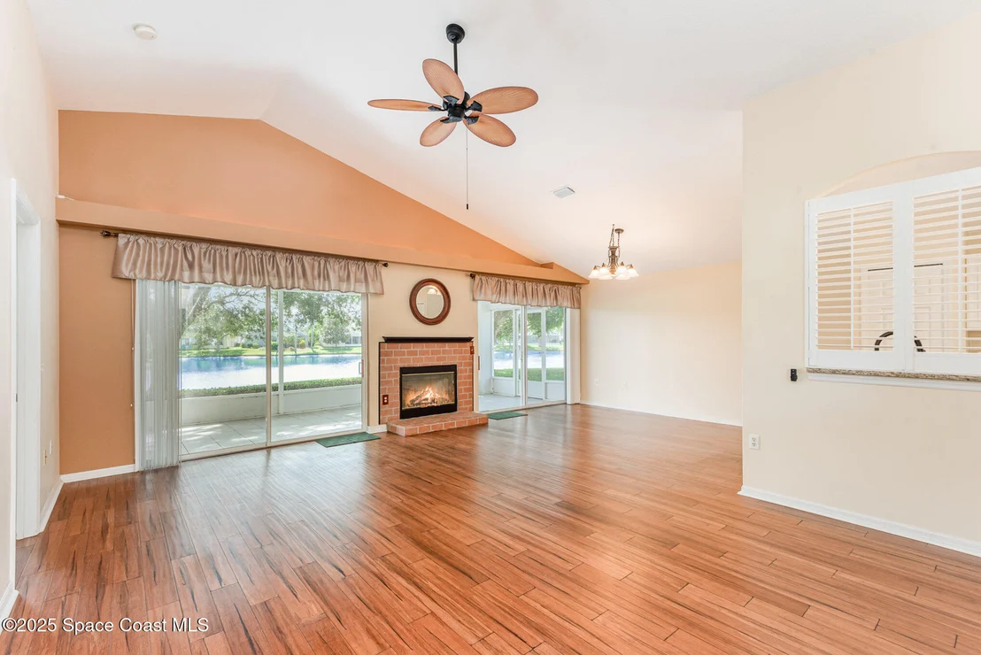 Photo of 2597 Addington Circle