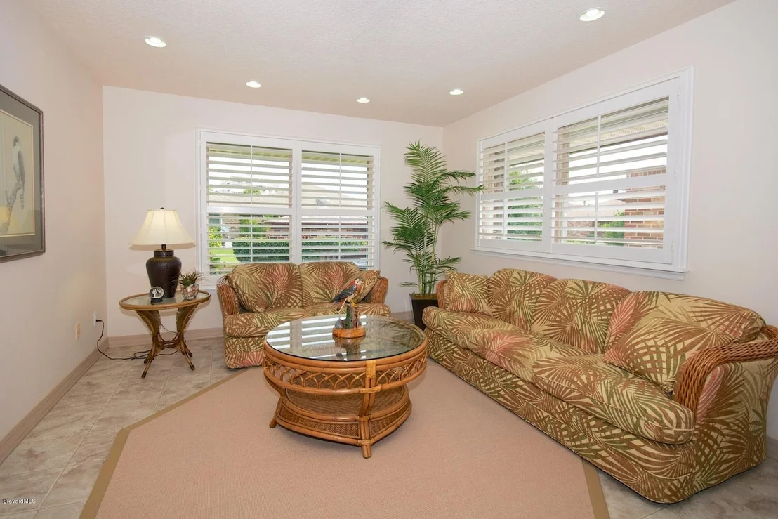 Photo of 212 Chalet Avenue