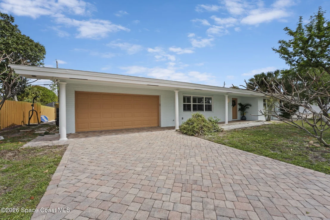 Photo of 500 Seabreeze Drive