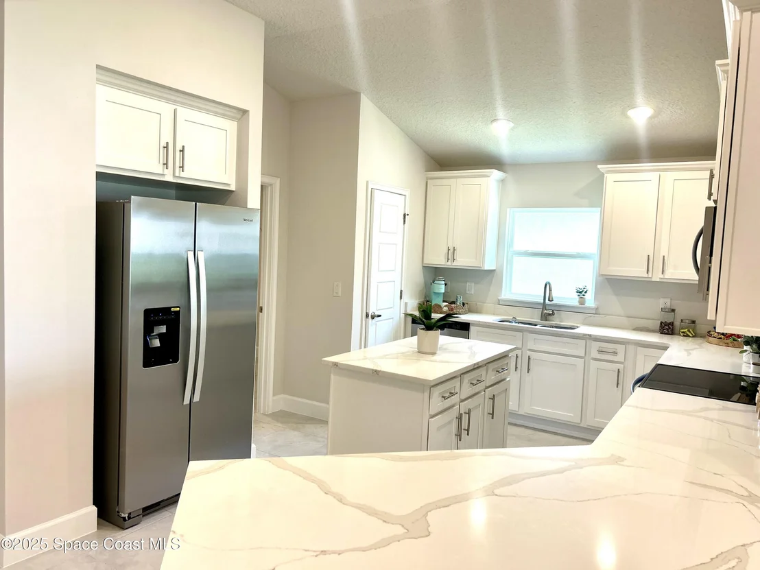 Photo of 1225 Kylar Drive NE