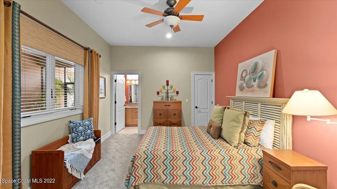 Photo of 873 Oak Park Drive