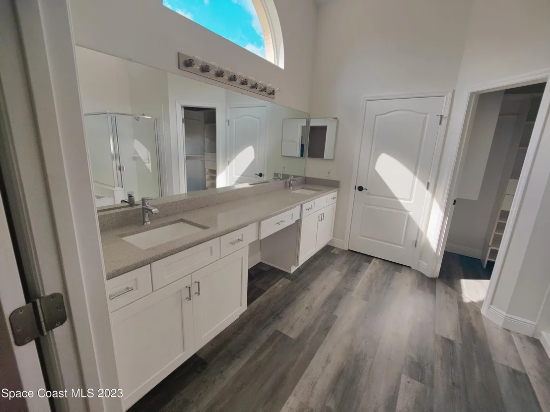 Photo of 944 Wimbledon Drive