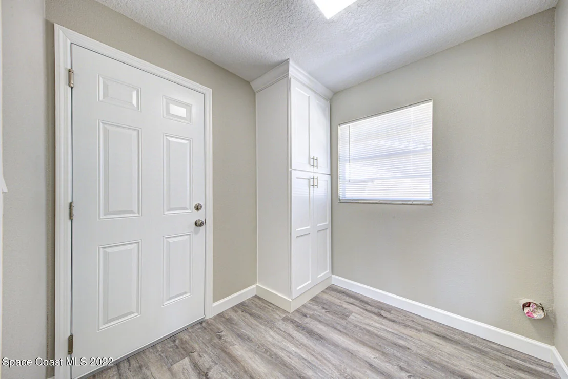 Photo of 697 Amor Drive