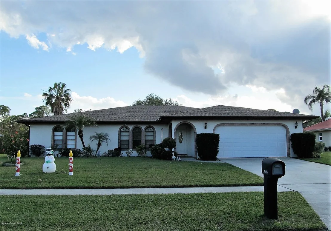 Photo of 1506 Meadowbrook Road NE