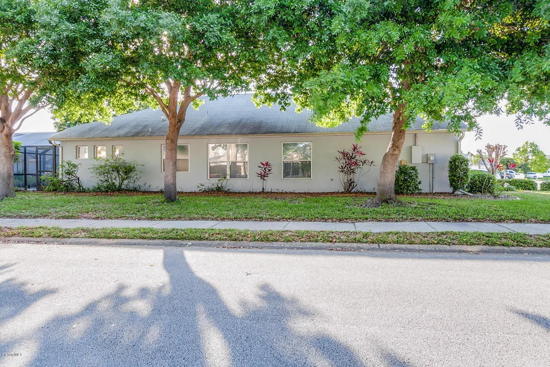 Photo of 963 Shaw Circle