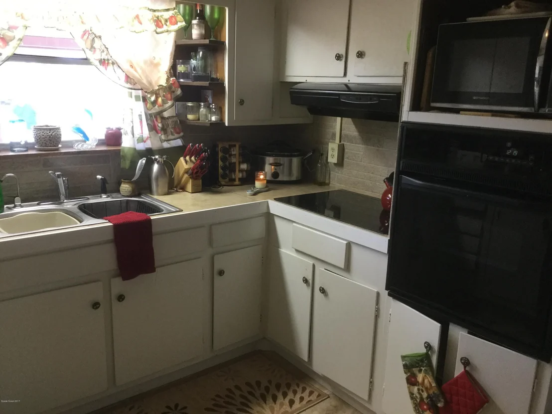 Photo of 1051 Alamanda Lane