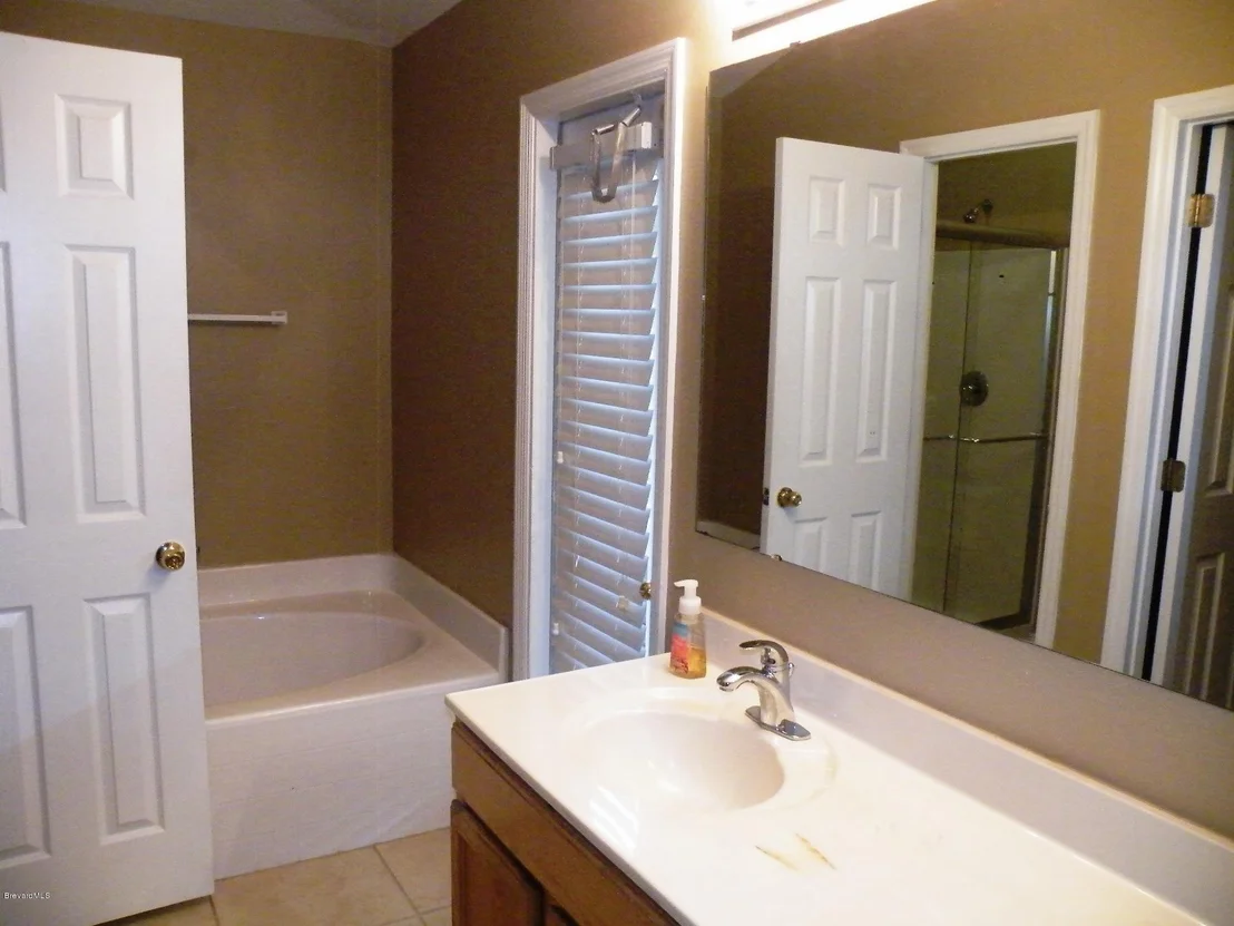 Photo of 3957 Four Lakes Drive