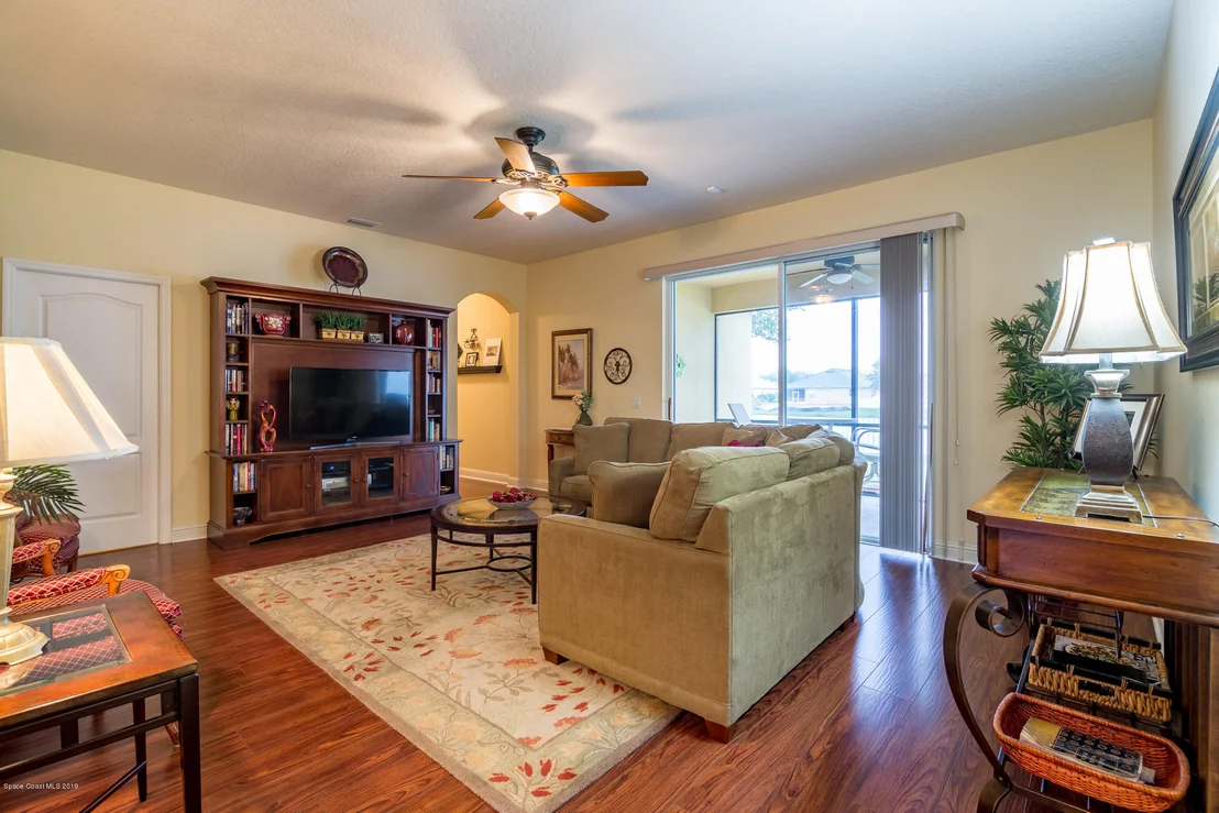 Photo of 1551 Bridgeport Circle