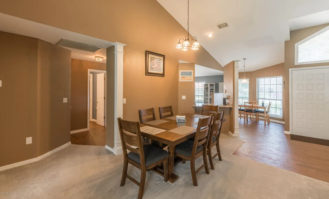 Photo of 548 Crystal Lake Drive