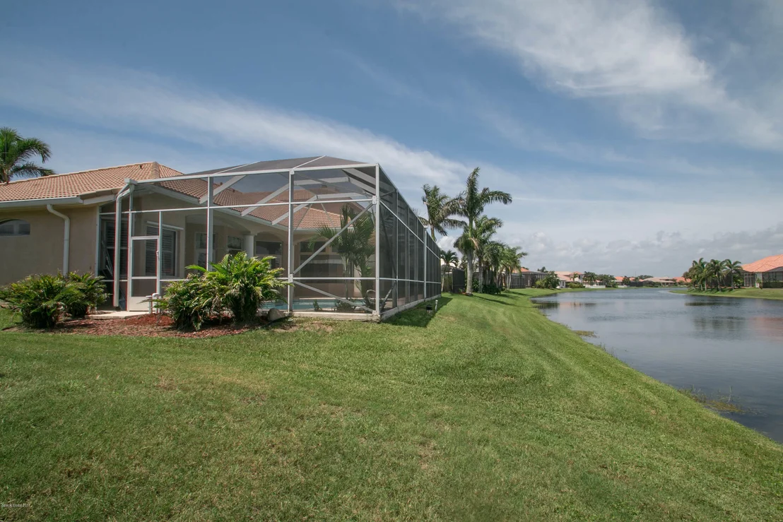 Photo of 282 Flanders Drive