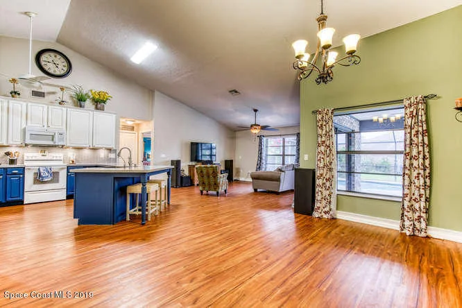 Photo of 142 Palm Circle