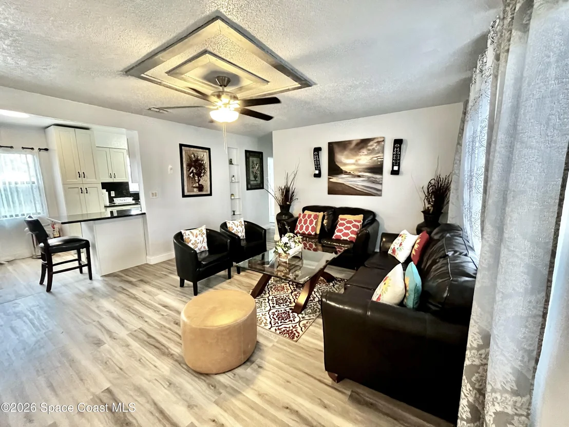 Photo of 2000 Sarno Road