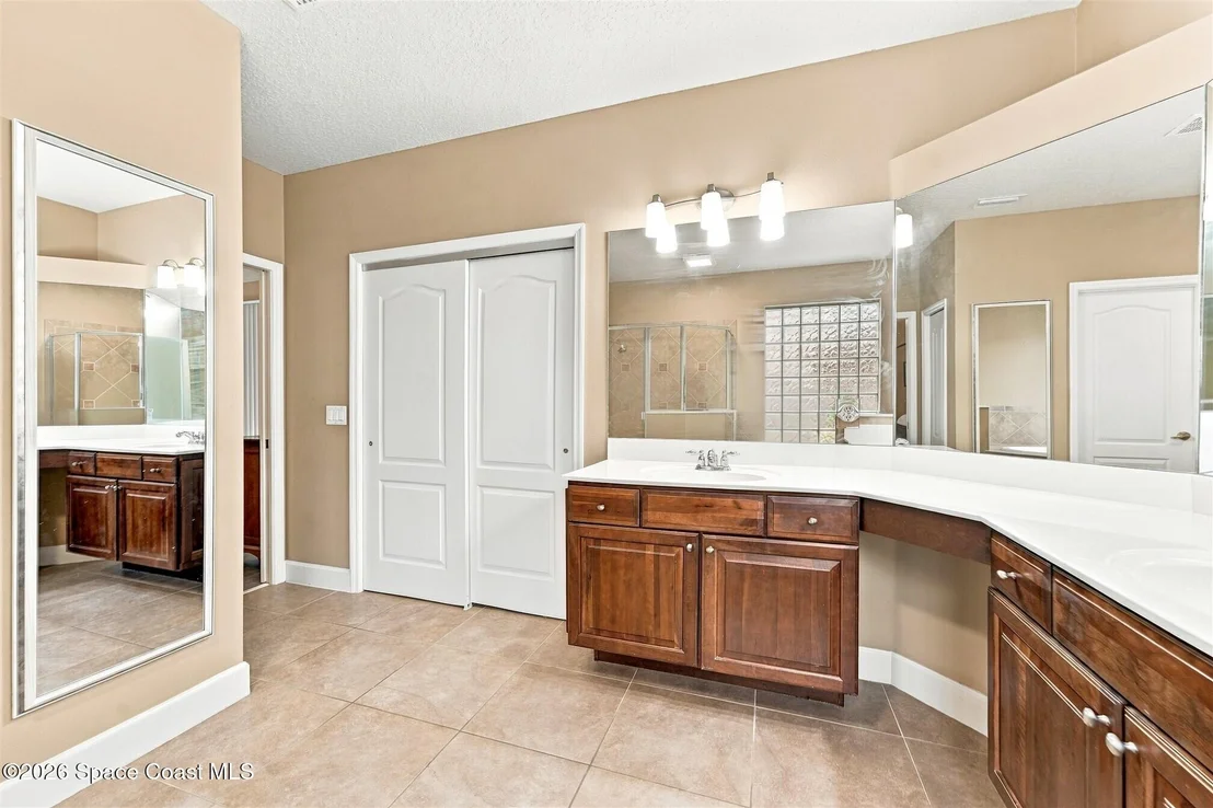 Photo of 1329 Tipperary Drive