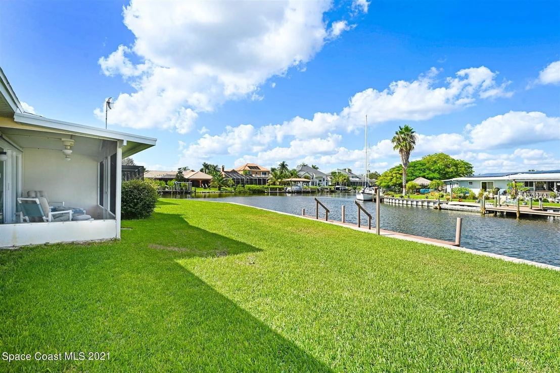 Photo of 489 Penguin Drive