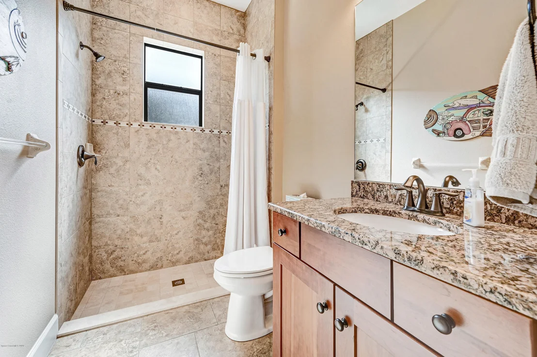 Photo of 3799 Riverside Drive