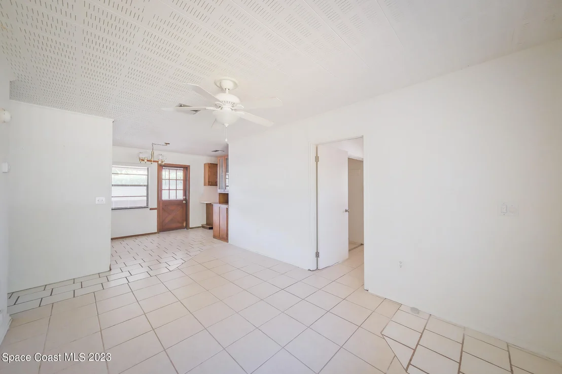 Photo of 1529 Mac Arthur Lane
