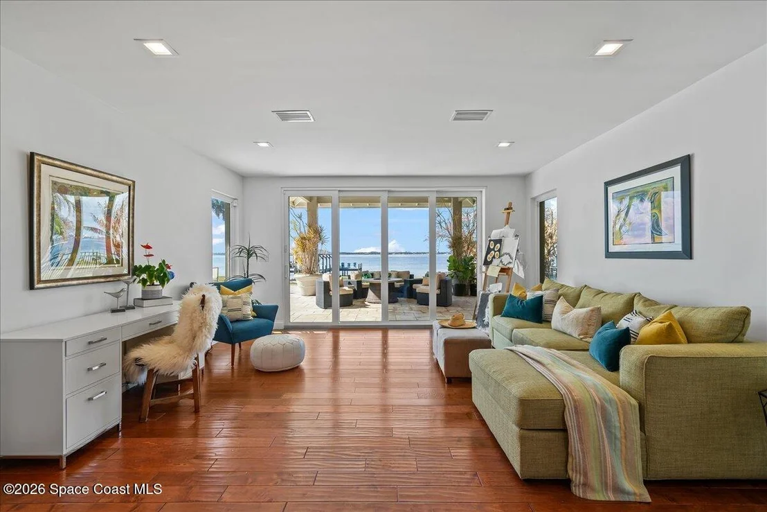 Photo of 408 Riverside Drive