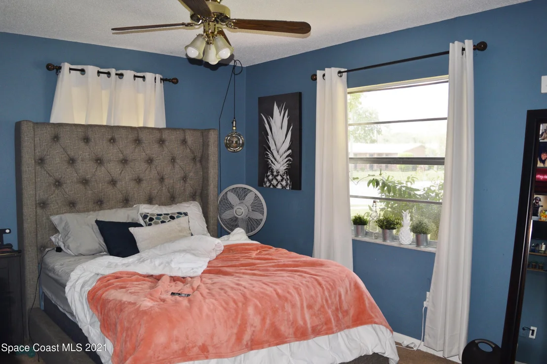 Photo of 2527 Diplomat Drive