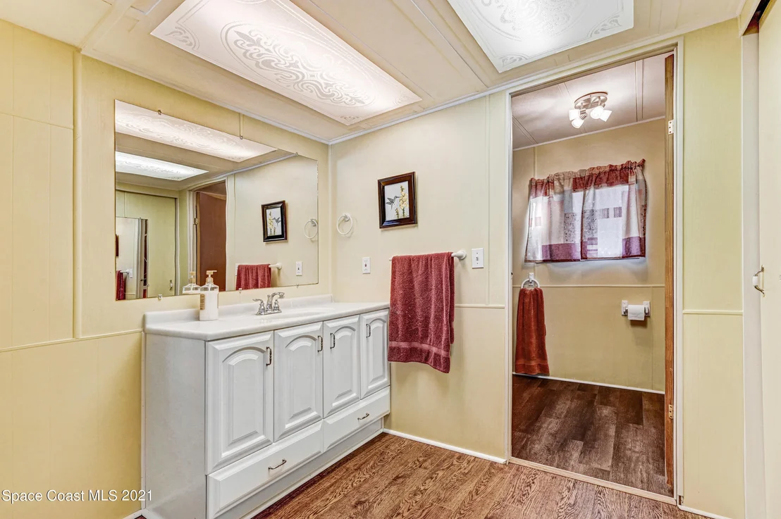 Photo of 566 Jean Circle