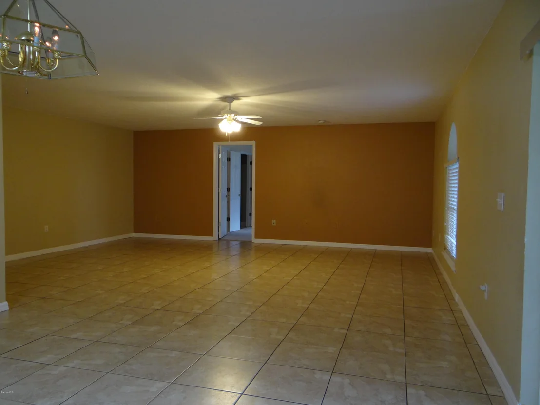 Photo of 1828 Maeve Circle
