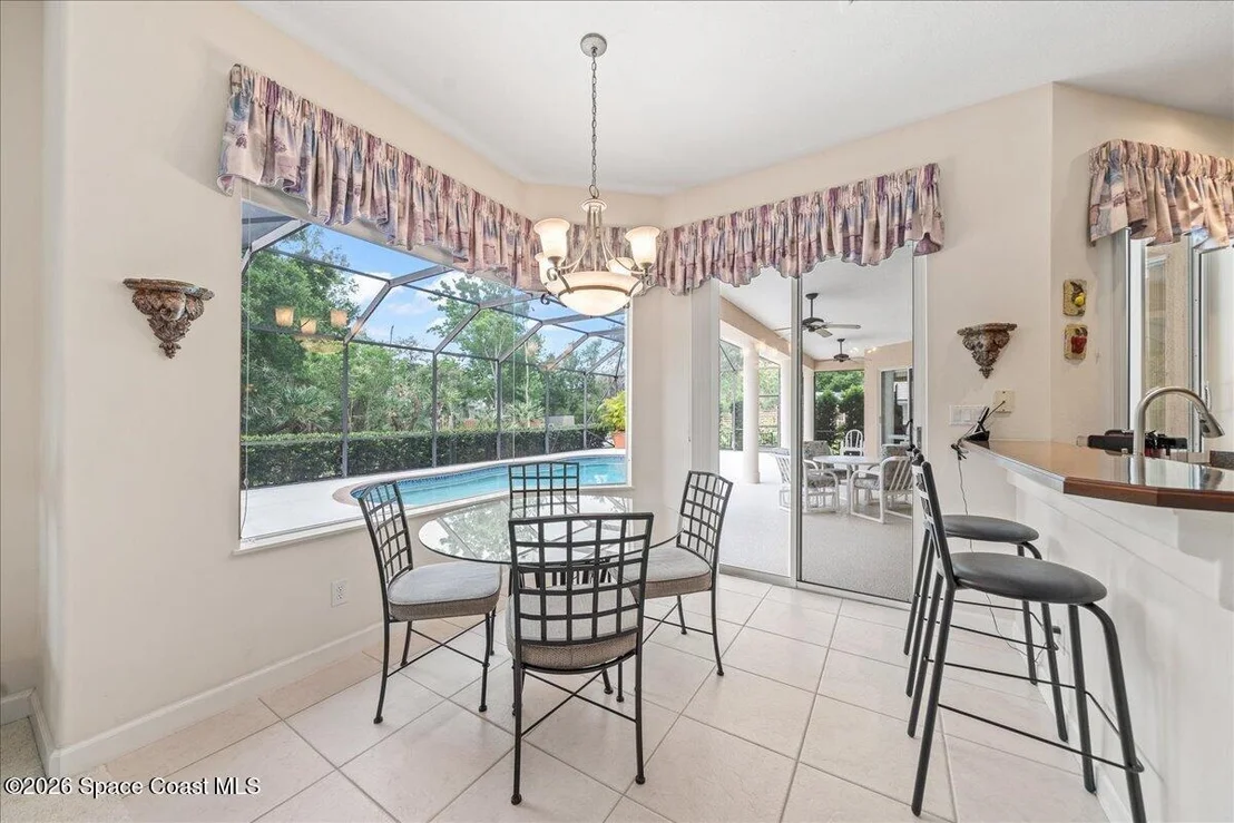 Photo of 4693 Canard Road