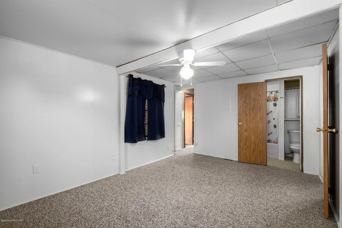 Photo of 140 Blue Lake Place