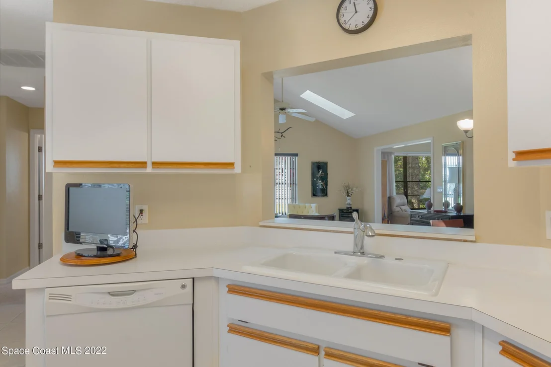 Photo of 914 Ridge Lake Drive