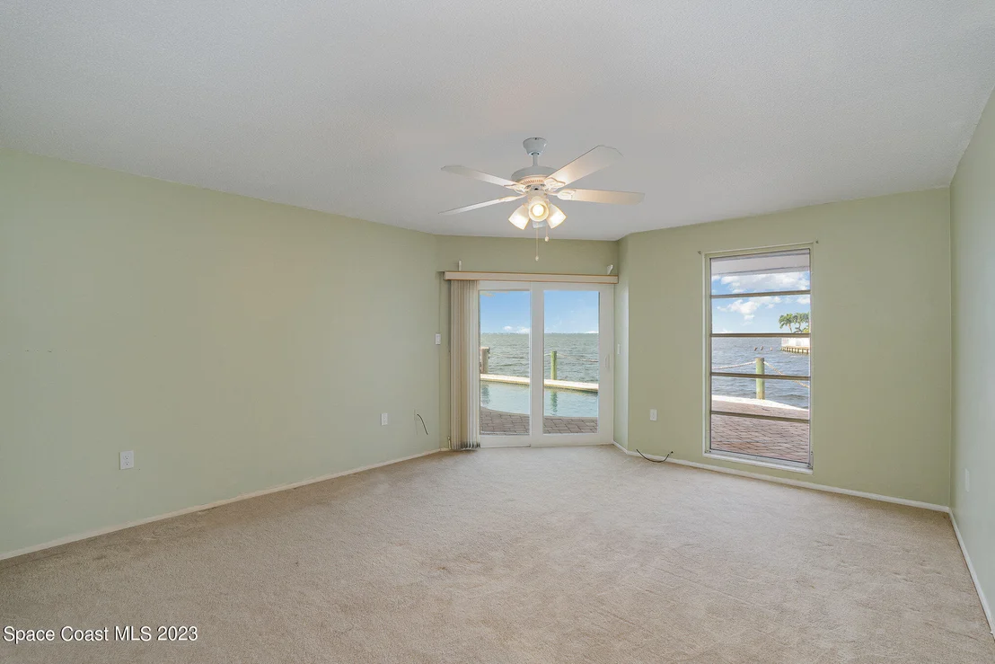 Photo of 472 Carmine Drive