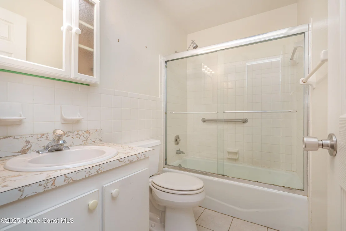 Photo of 2823 Wright Avenue