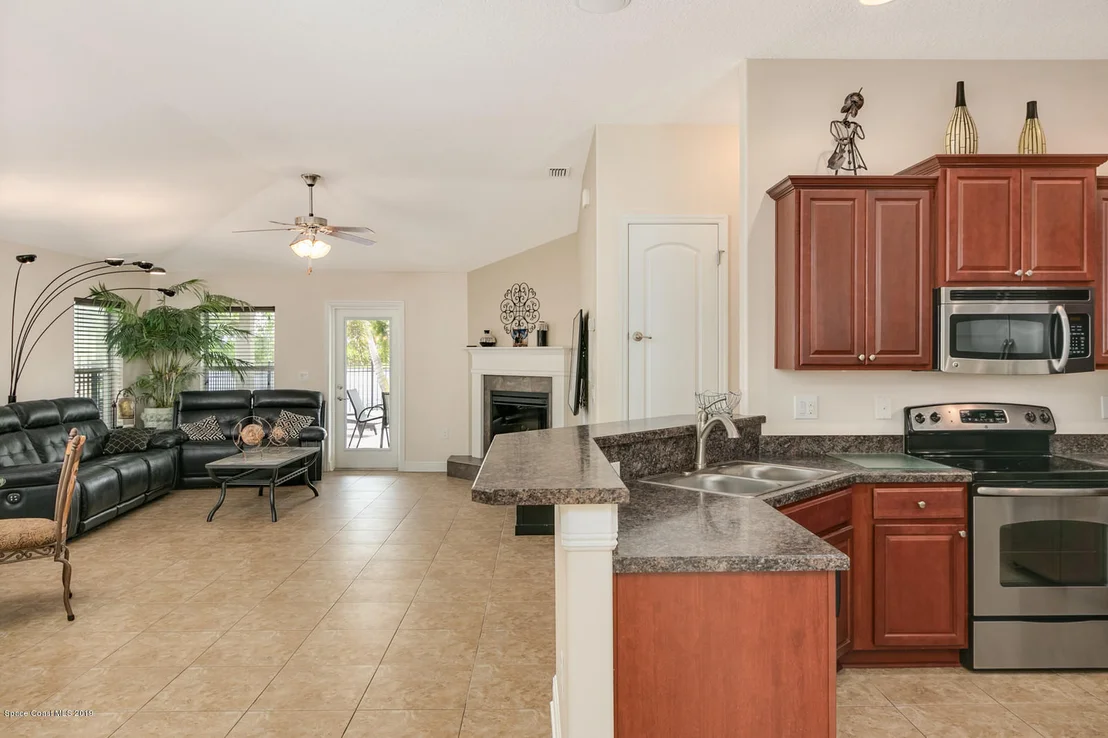 Photo of 1597 Alaqua Way