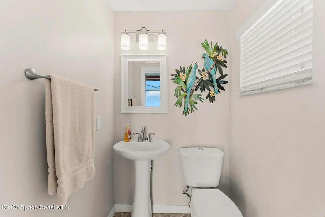 Photo of 327 Island Drive