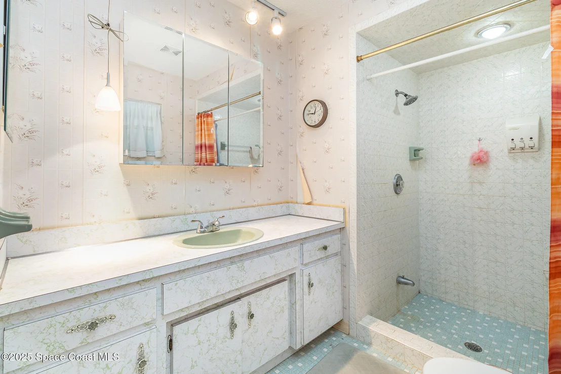 Photo of 1359 Cherry Hills Road NE
