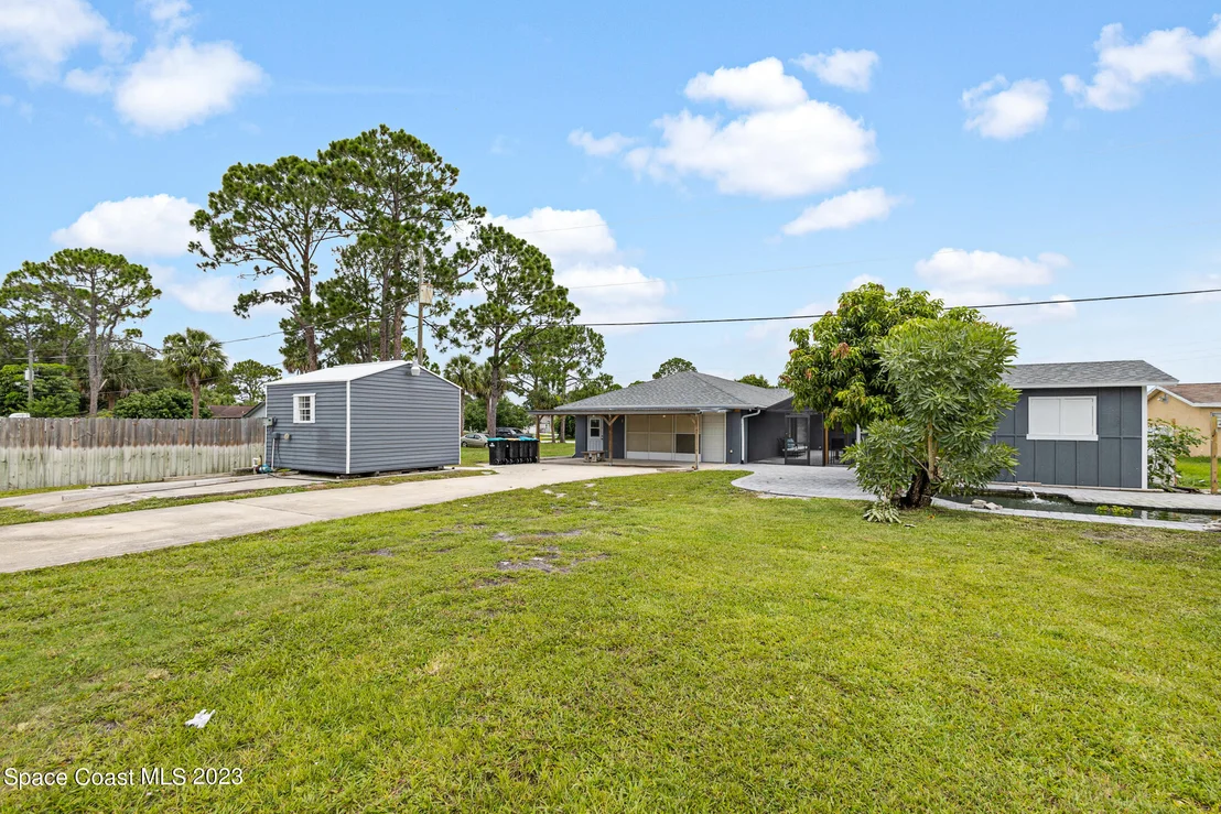Photo of 3448 Jupiter Boulevard SE