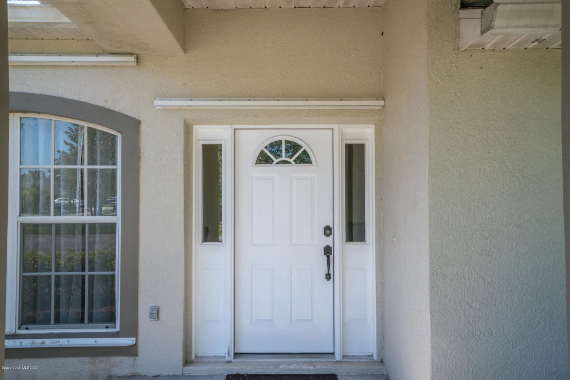 Photo of 4658 Alamanda Drive