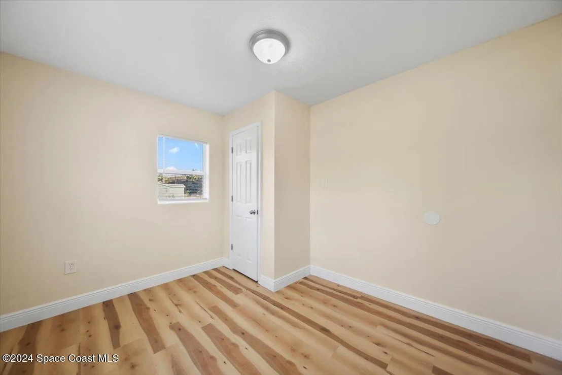 Photo of 2651 Pineapple Avenue