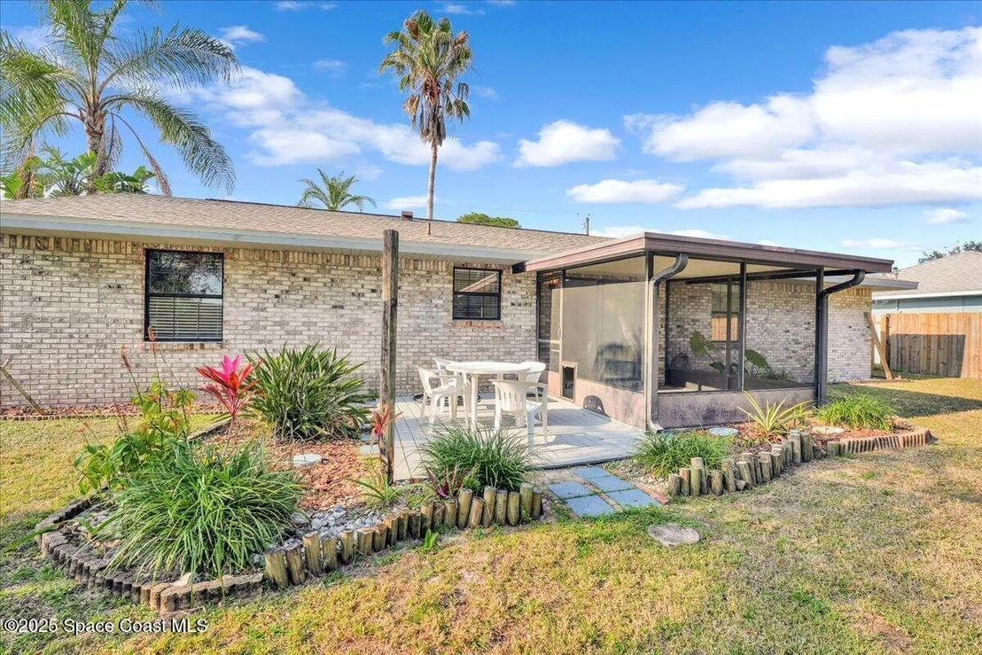 Photo of 5453 Holden Road