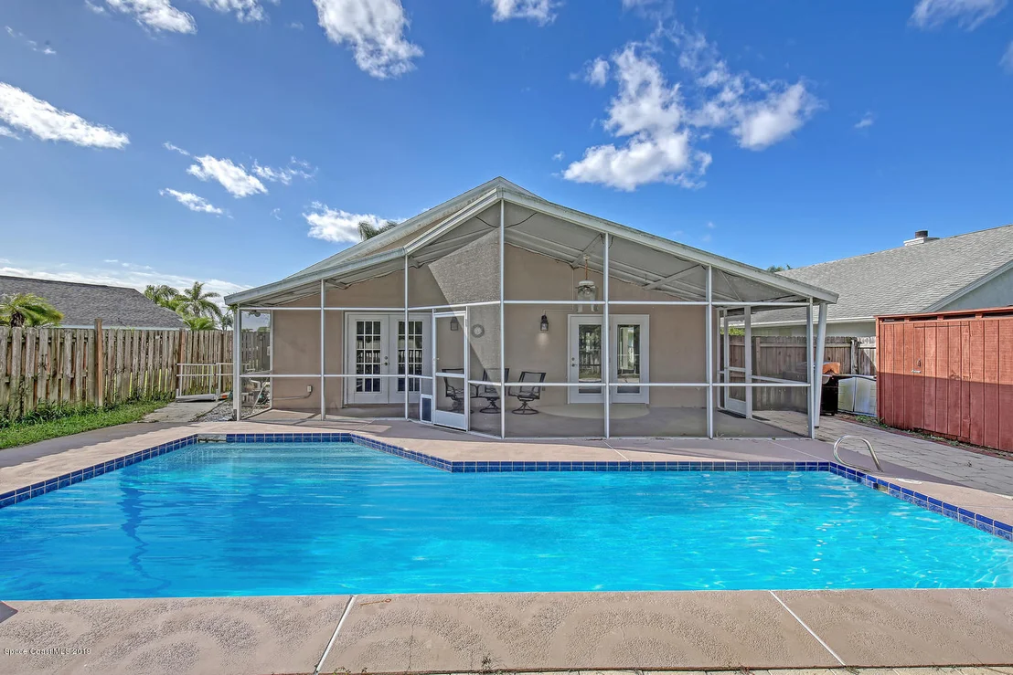 Photo of 3916 Saint Armens Circle