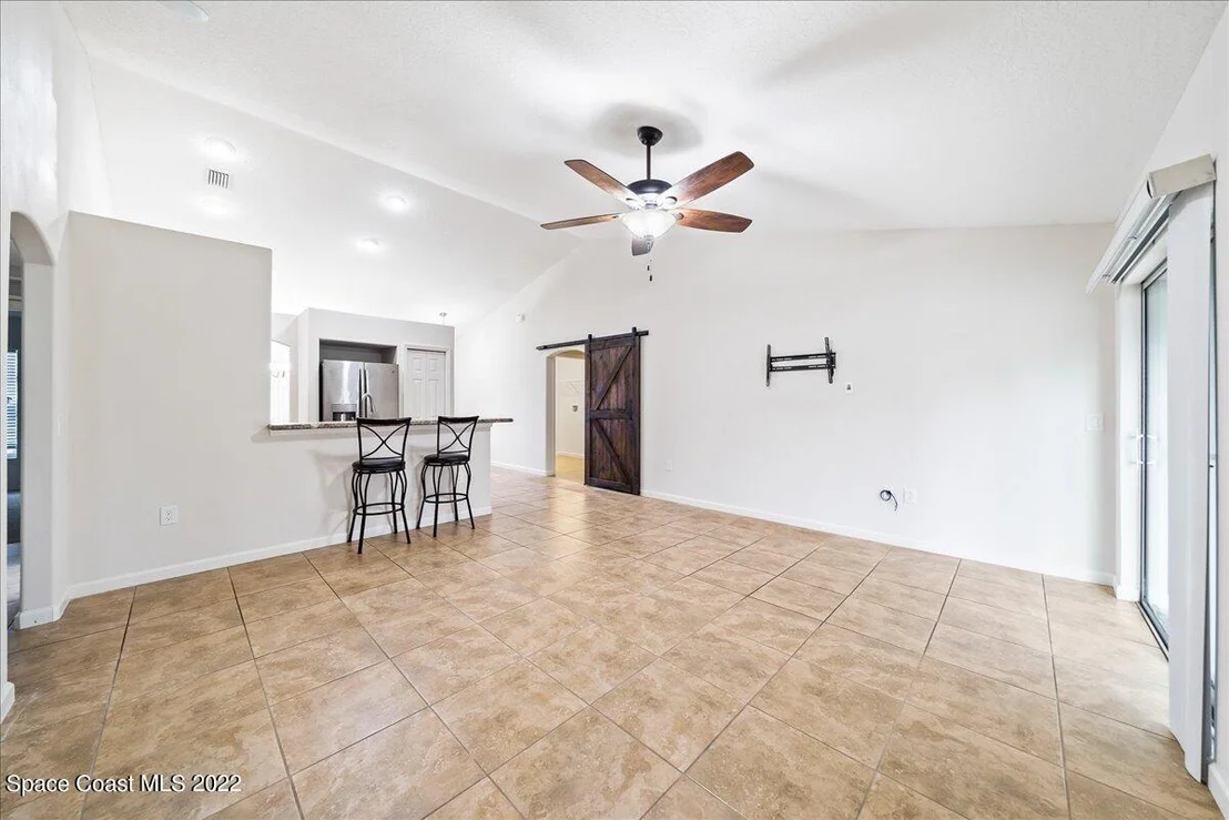 Photo of 6175 Adina Road