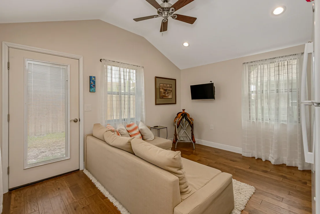 Photo of 3552 Swallow Drive