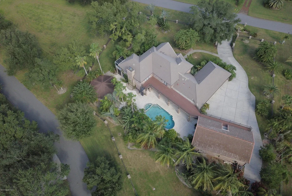 Photo of 155 Utopia Circle