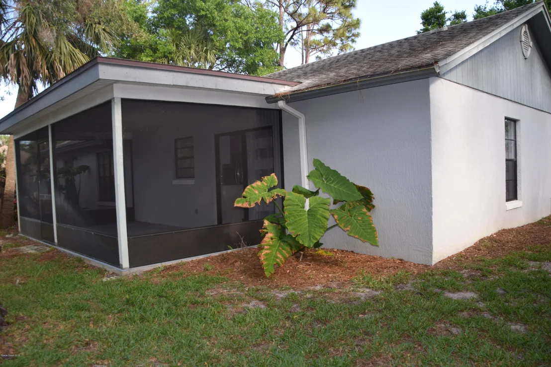 Photo of 2280 Plantation Drive