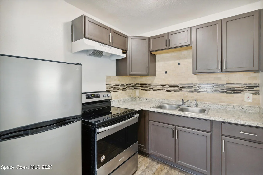 Photo of 3104 Swift Street